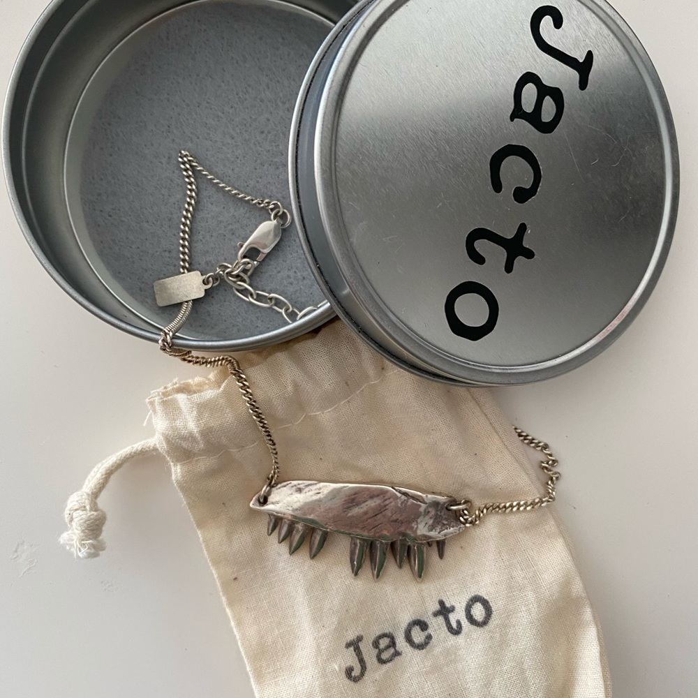 Jacto Barracuda, Silver Necklace